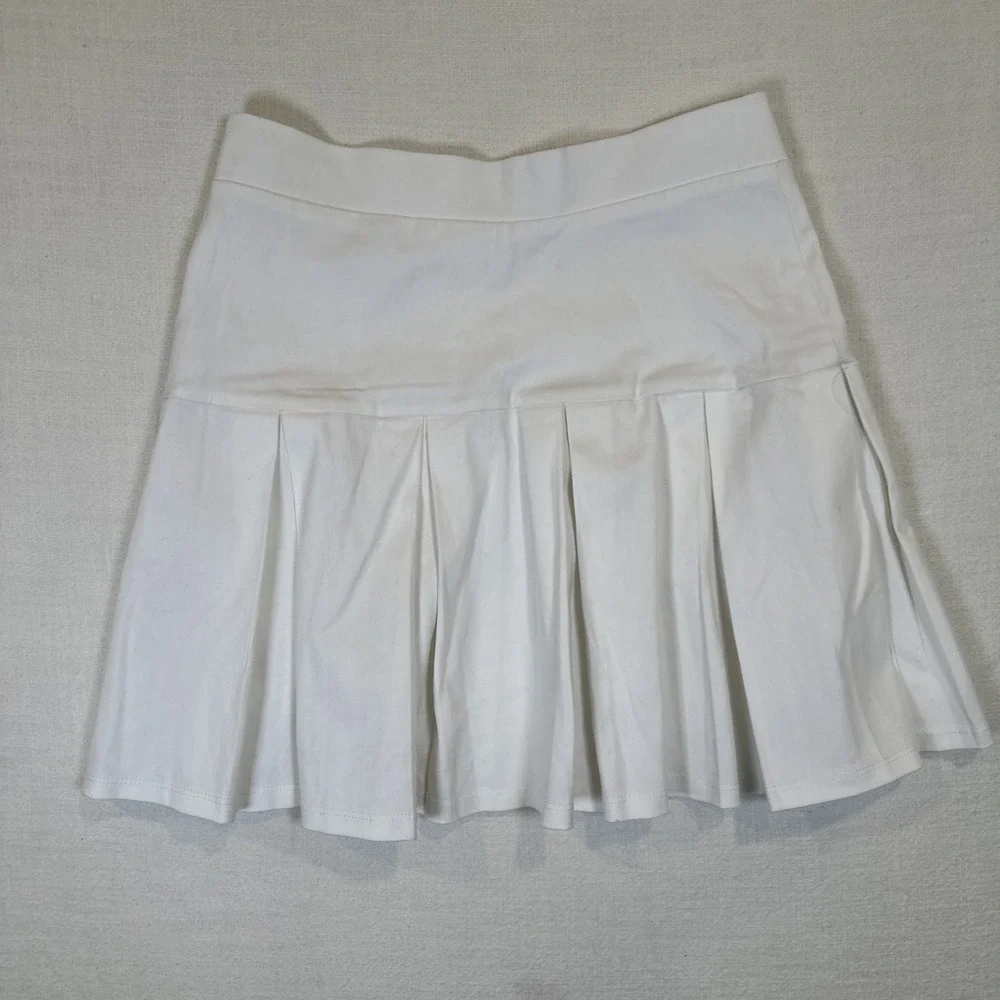 Full Tilt White Mini Skirt Flare Pleated Preppy Stretch Size Small - Picture 9 of 9
